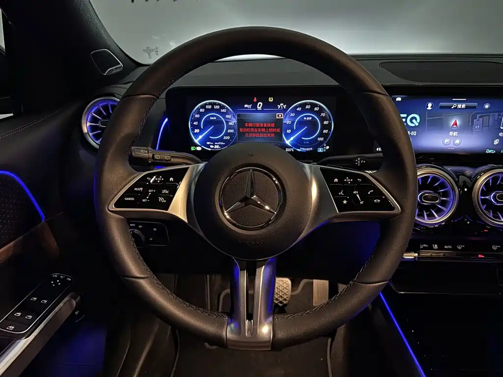Mercedes-Benz EQB — миниатюра 11