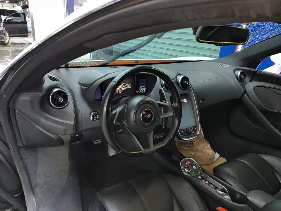 McLaren 540C 2015 3.8T Coupe