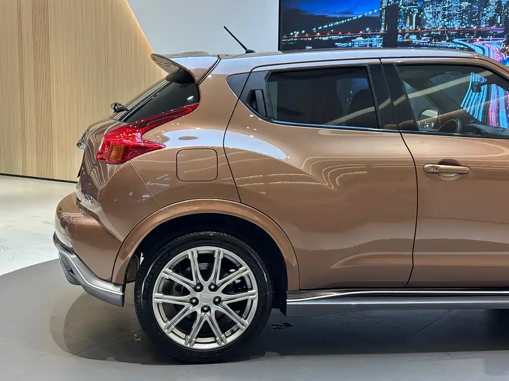 Infiniti ESQ 2014 1.6T