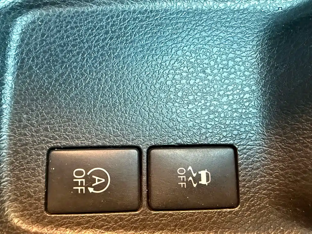 TOYOTA YARIS L ZHIXUAN