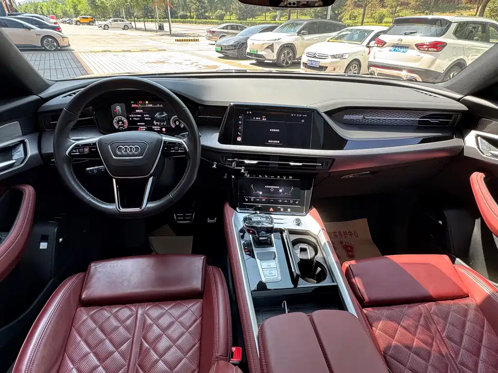 Audi Q6 — миниатюра 14