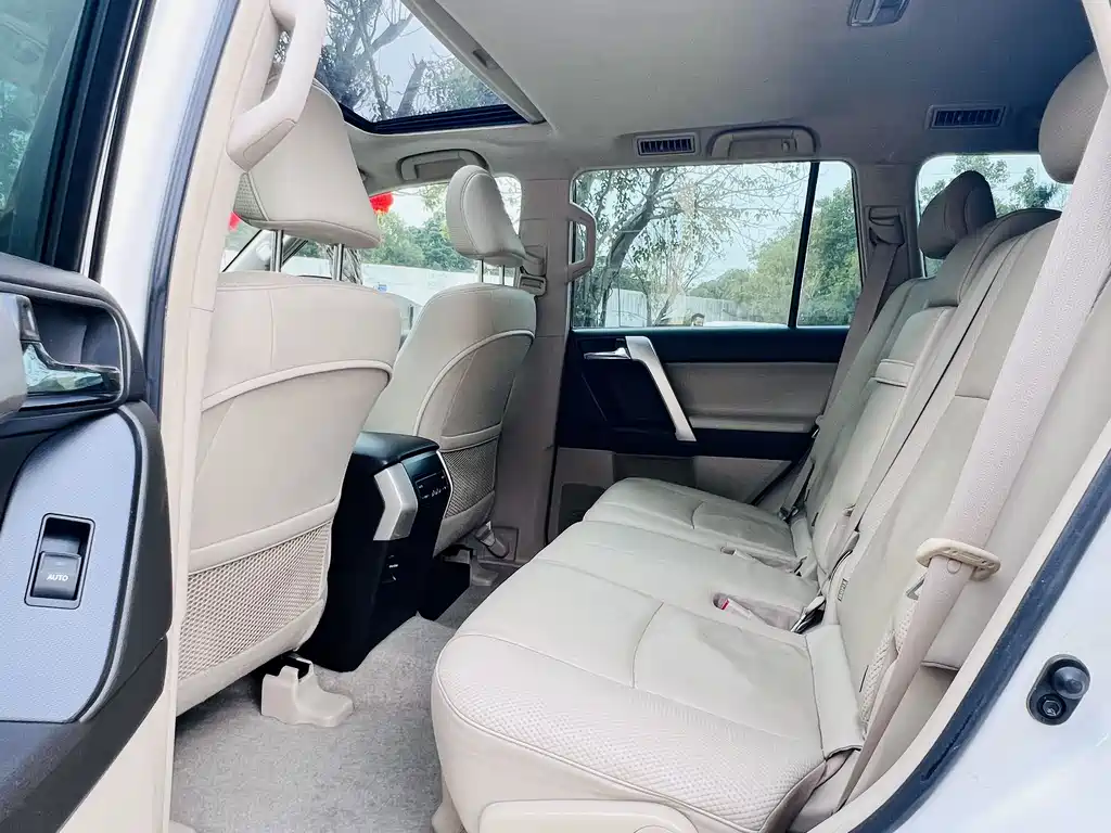 Toyota Prado — миниатюра 12