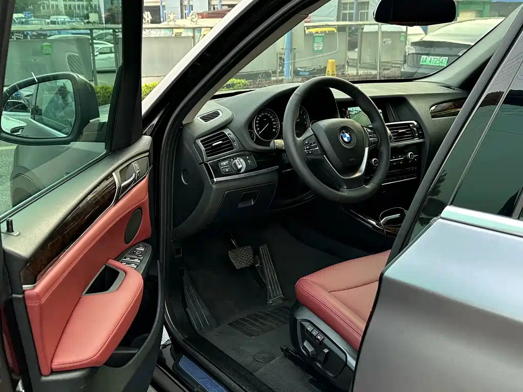 BMW X3 (Import) — миниатюра 7