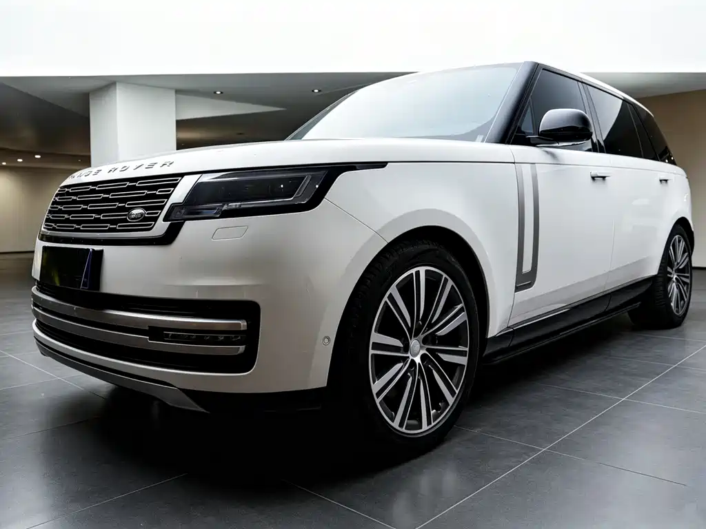 Land Rover Range Rover 2024 3.0 L6 400PS Long Wheelbase