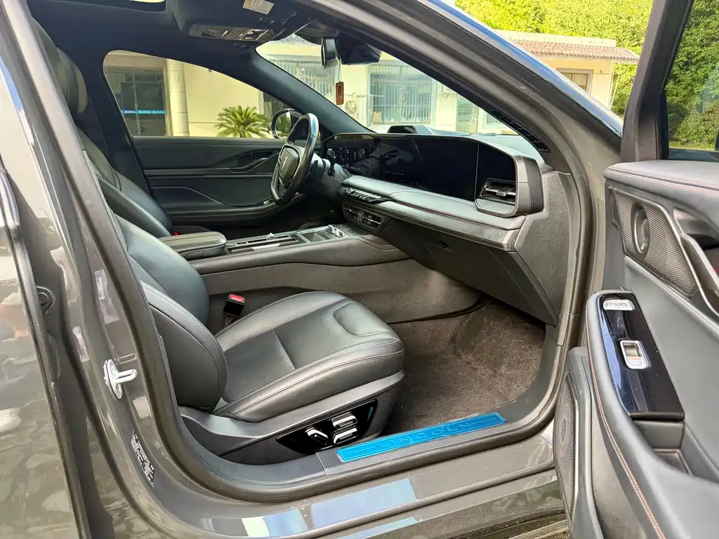 Lincoln Z — миниатюра 14