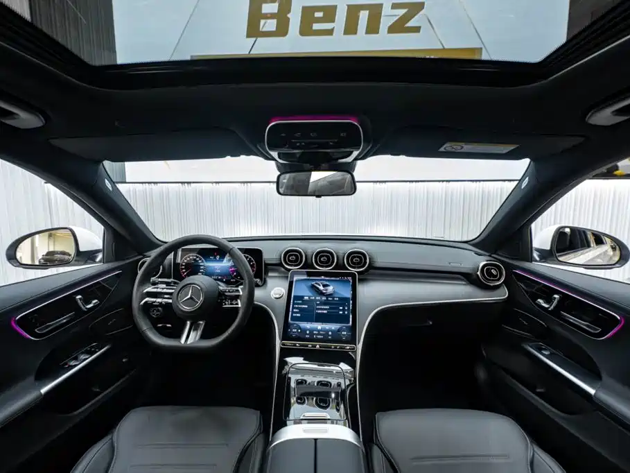 Mercedes-Benz C-Class — миниатюра 14