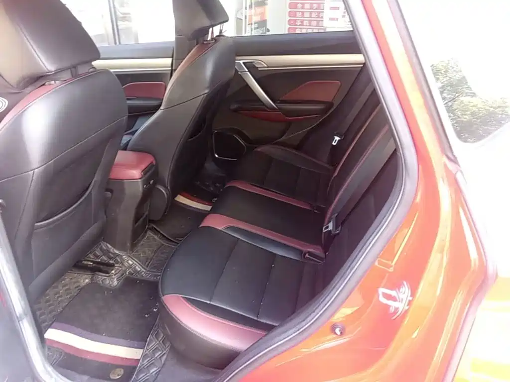 Geely Binyue — миниатюра 17
