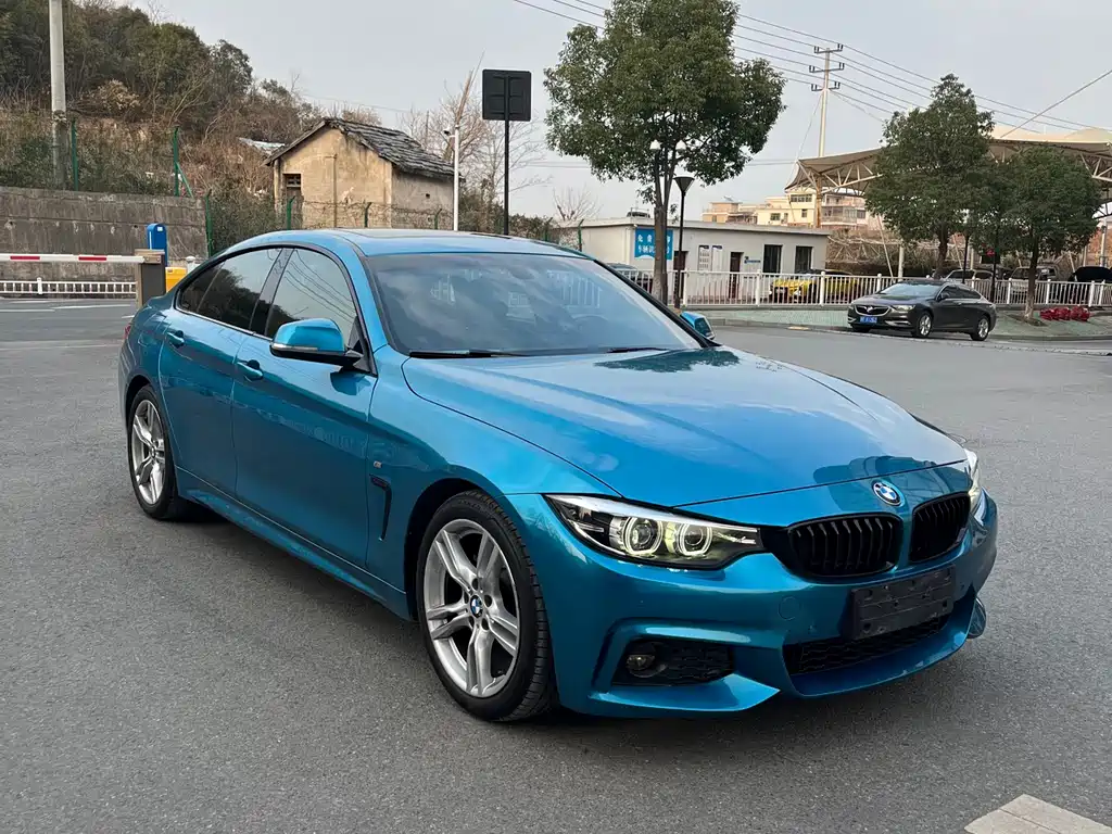 BMW 4 SERIES