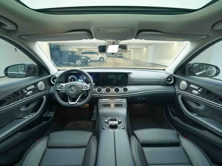 Mercedes-Benz E-Class — миниатюра 18