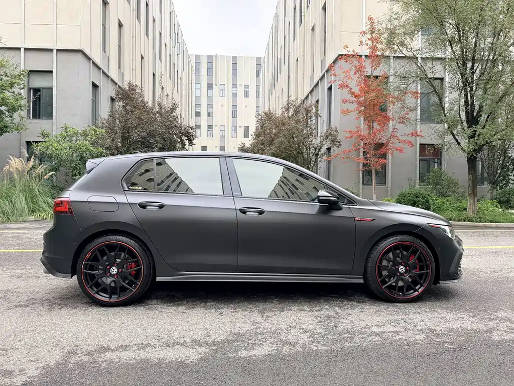 Volkswagen Golf GTI — миниатюра 11