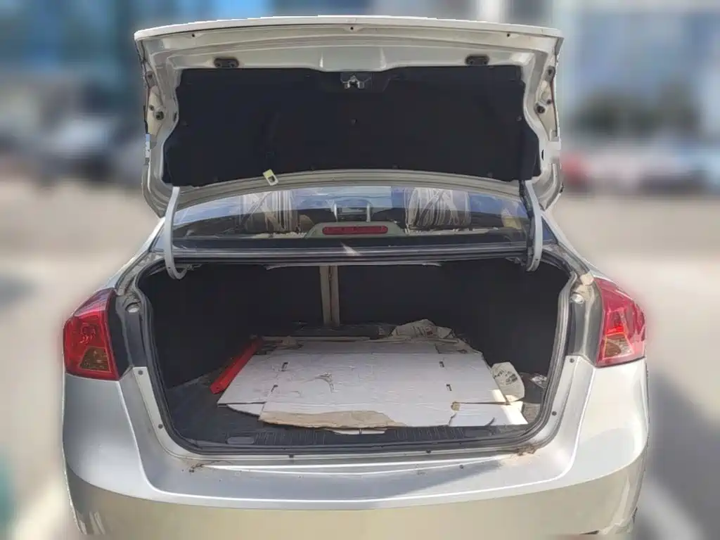 Buick Excelle — миниатюра 24