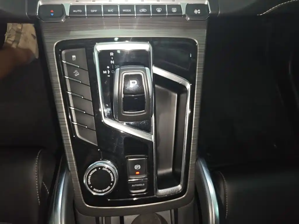 Geely Boyue — миниатюра 14