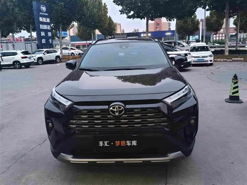 Toyota RAV4 — миниатюра 2