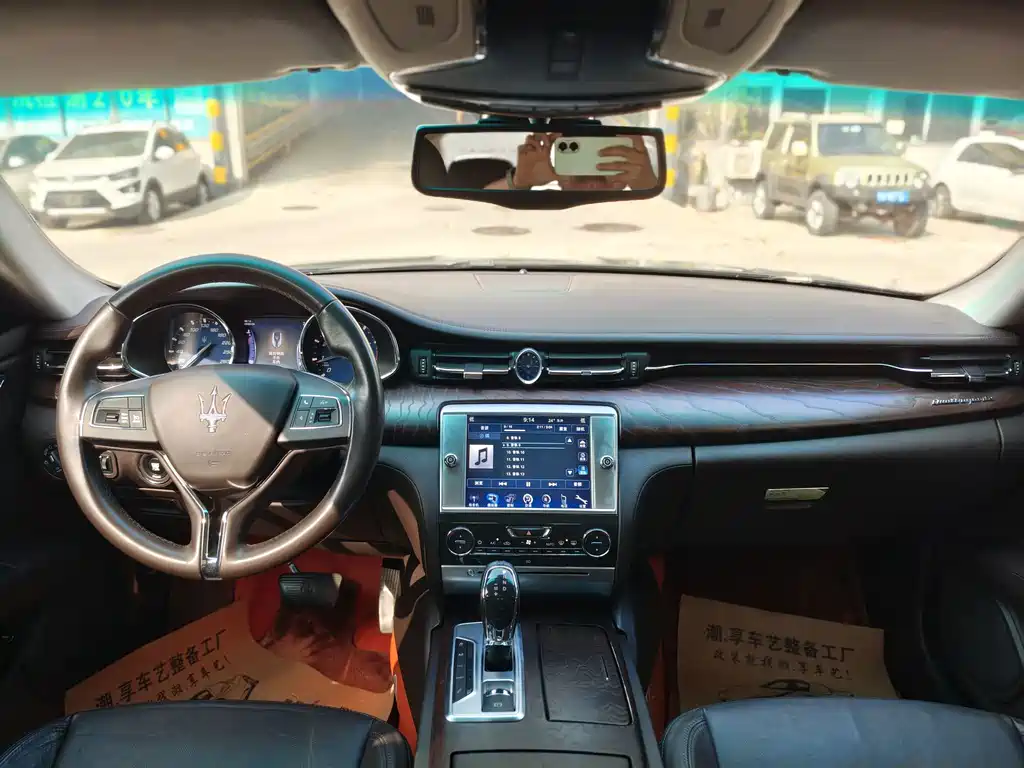 Maserati Quattroporte — миниатюра 7