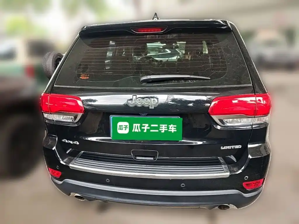 Jeep Grand Cherokee (Import) — миниатюра 8