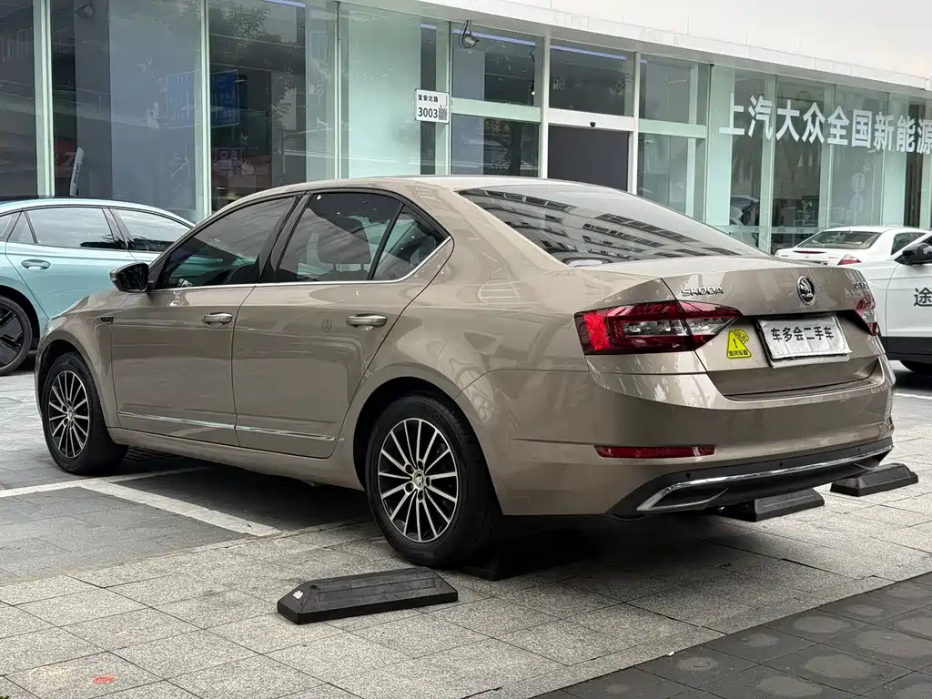 Skoda Octavia — миниатюра 4