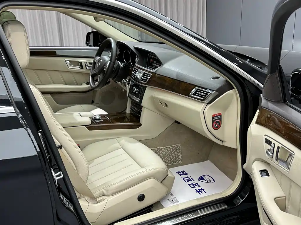 Mercedes-Benz E-Class — миниатюра 27
