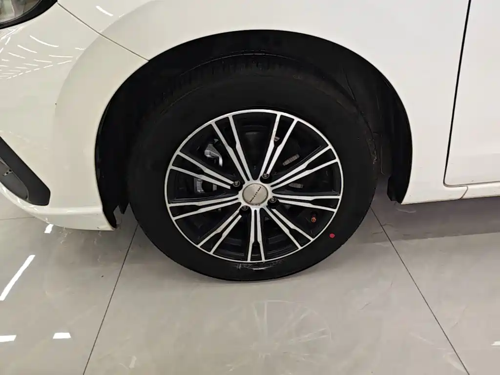 Honda Fit — миниатюра 23