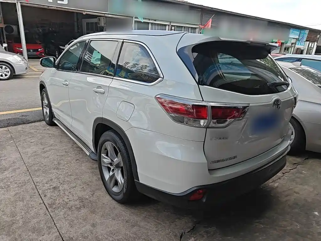 Toyota Highlander — миниатюра 5