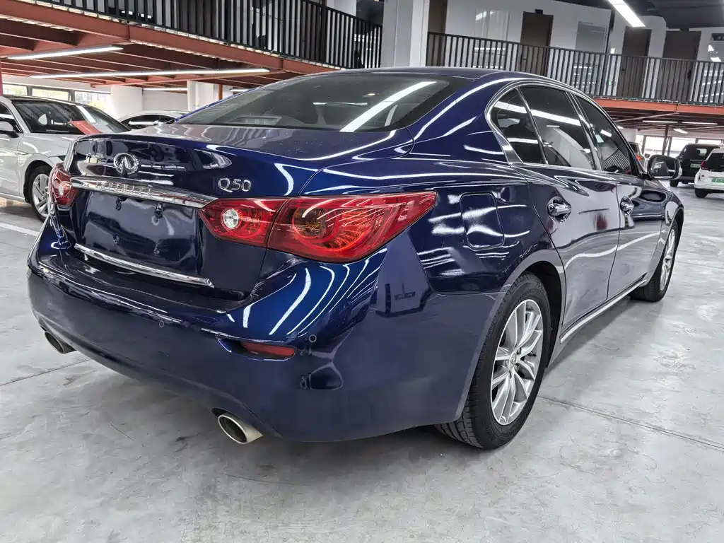 Infiniti Q50L — миниатюра 18