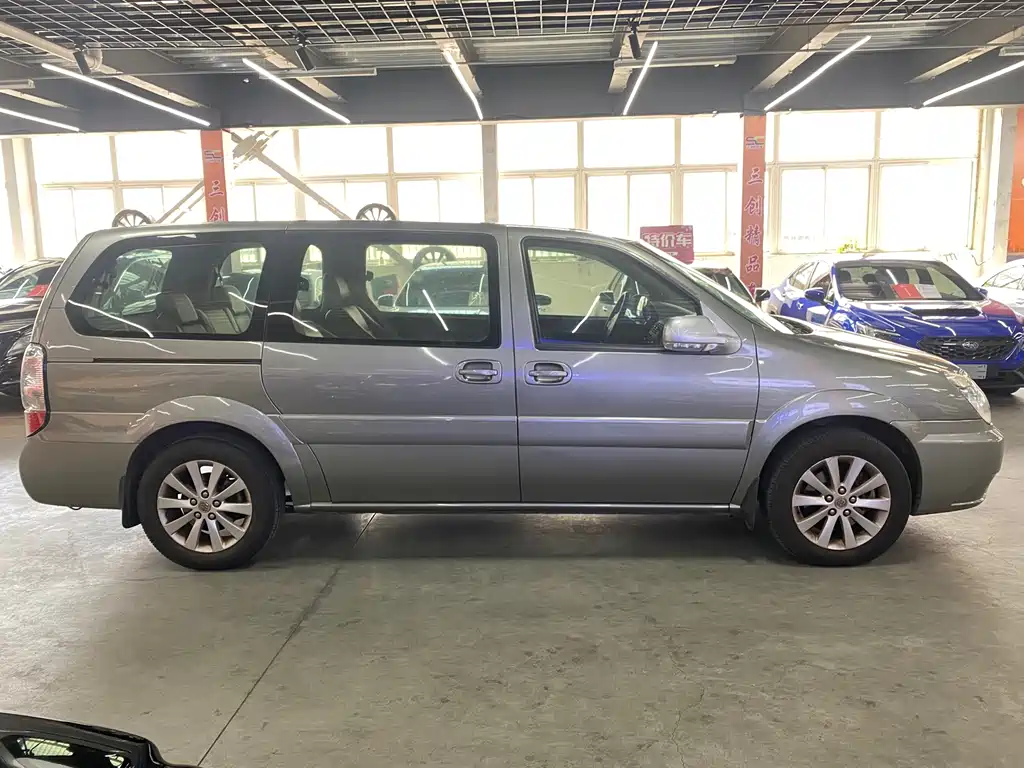 Buick GL8 — миниатюра 4