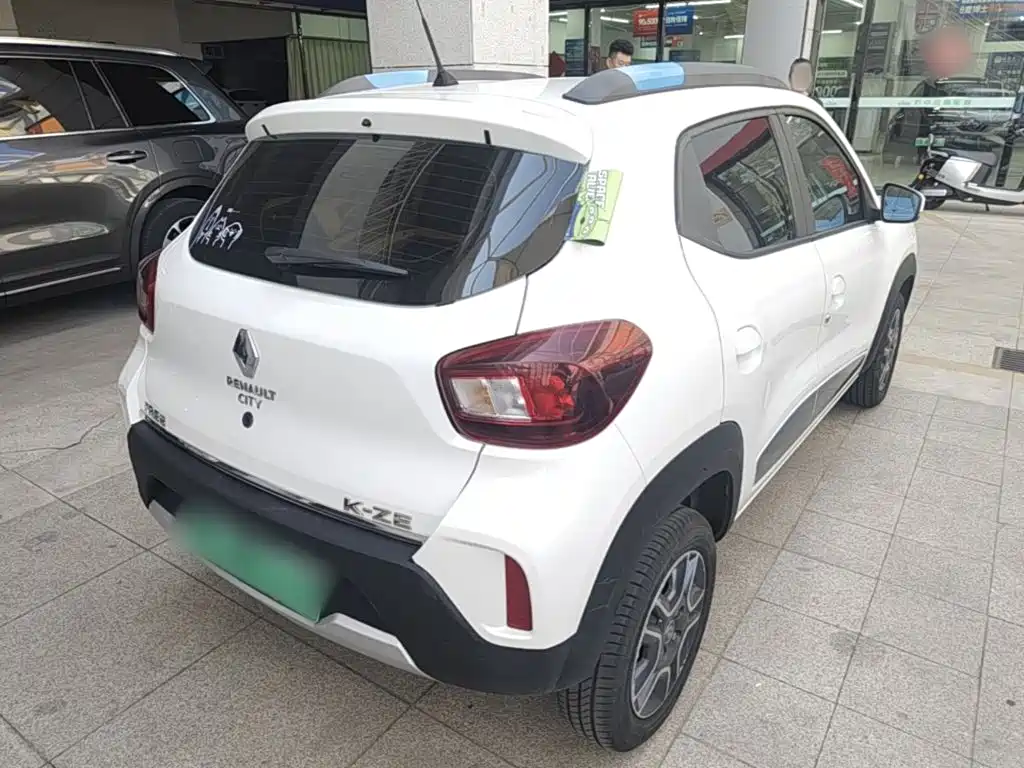 Renault City K-ZE — миниатюра 7