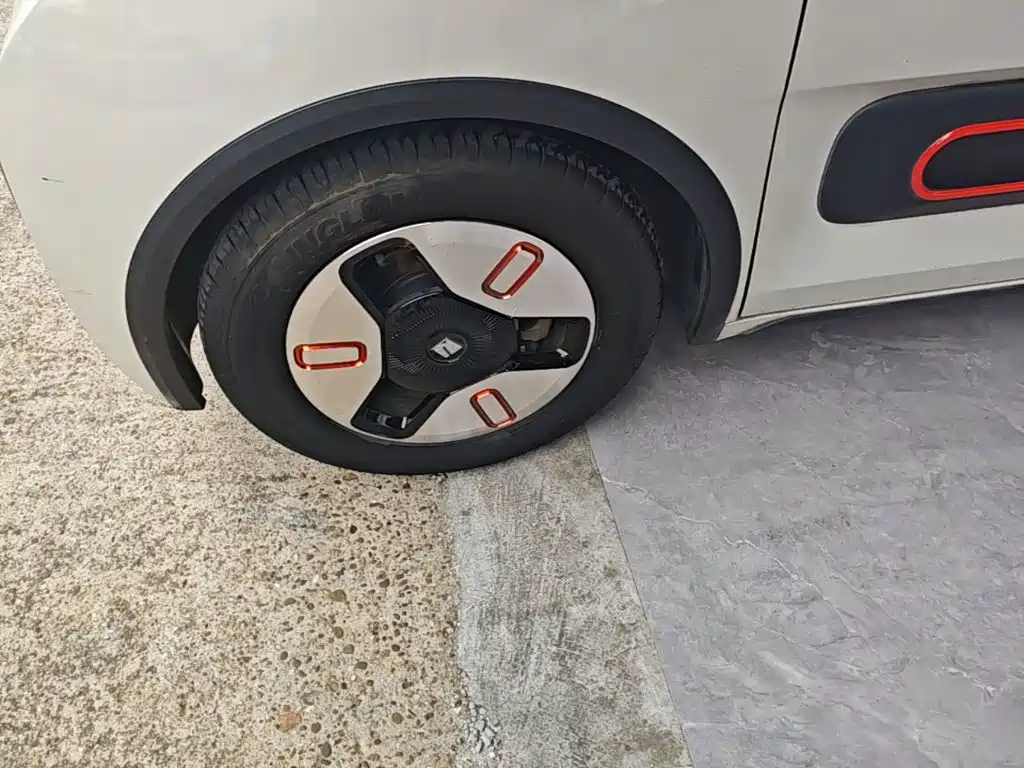 Baojun KiWi EV — миниатюра 23
