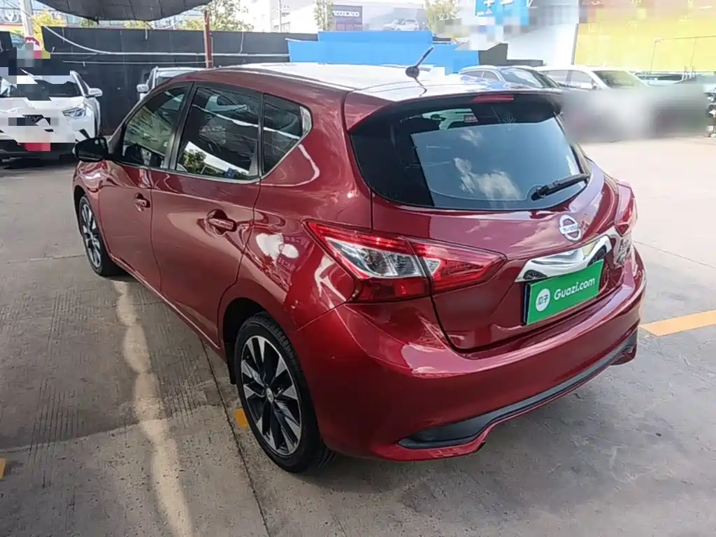 Nissan Tiida — миниатюра 5