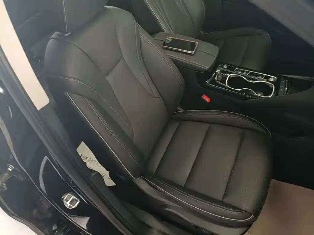 Buick Envision Plus — миниатюра 25