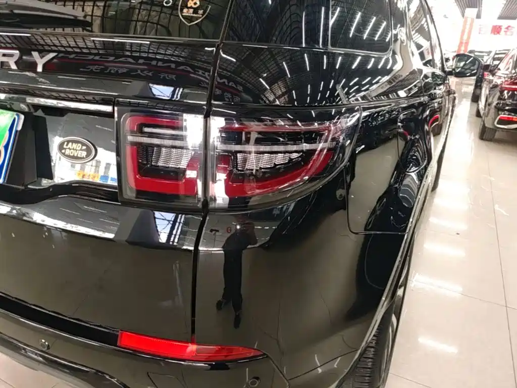 Land Rover Discovery Sport — миниатюра 8