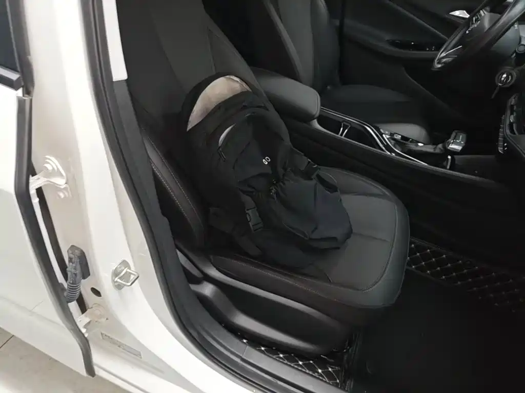 Buick Verano — миниатюра 25
