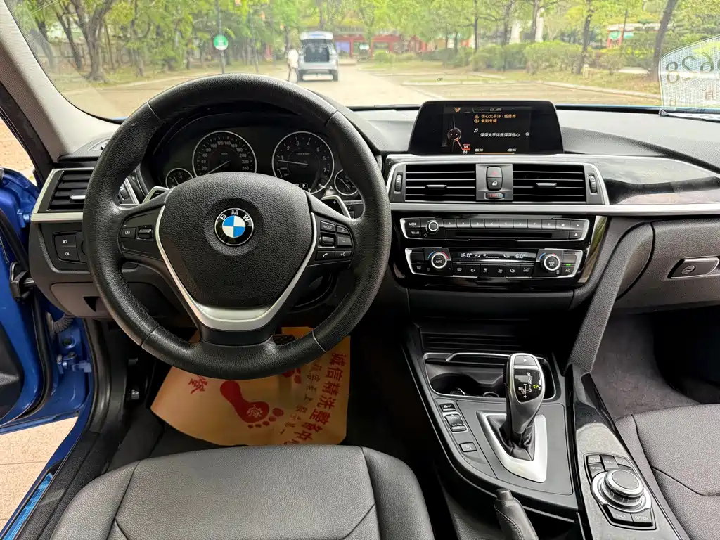 BMW 3 Series — миниатюра 9