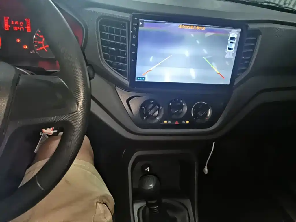 Wuling Hongguang V — миниатюра 13