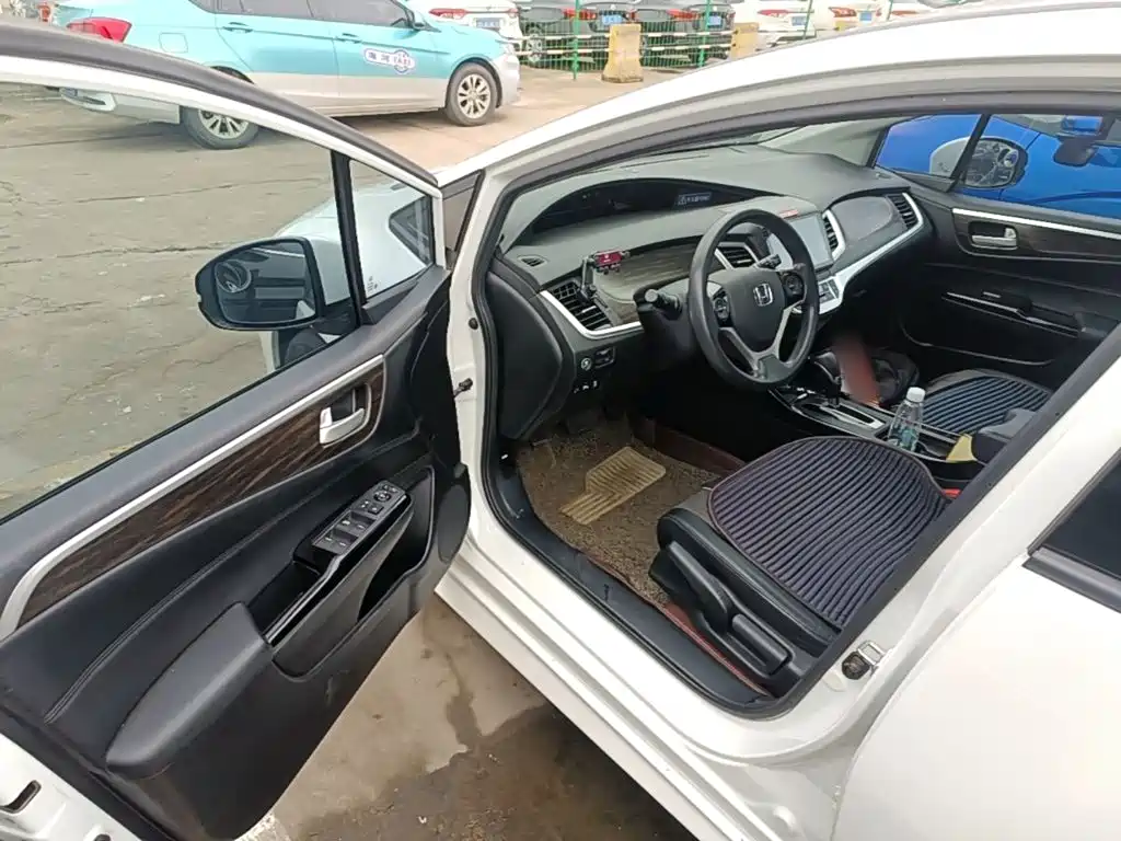 Honda Jade — миниатюра 16