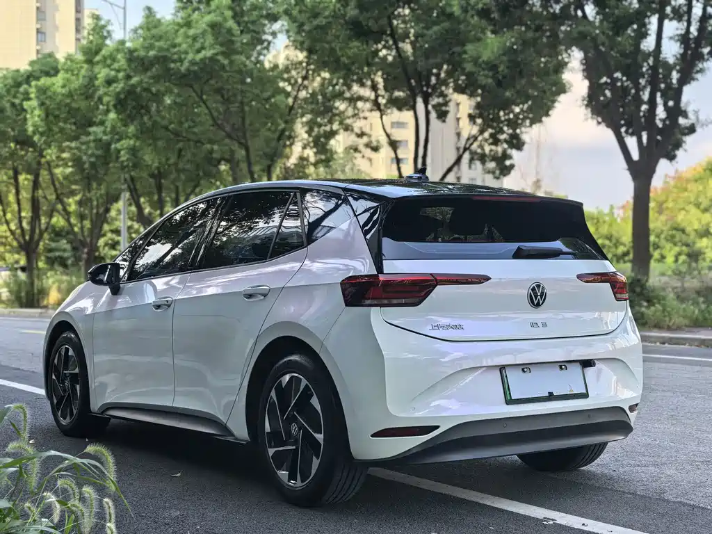 Volkswagen ID.3 — миниатюра 6