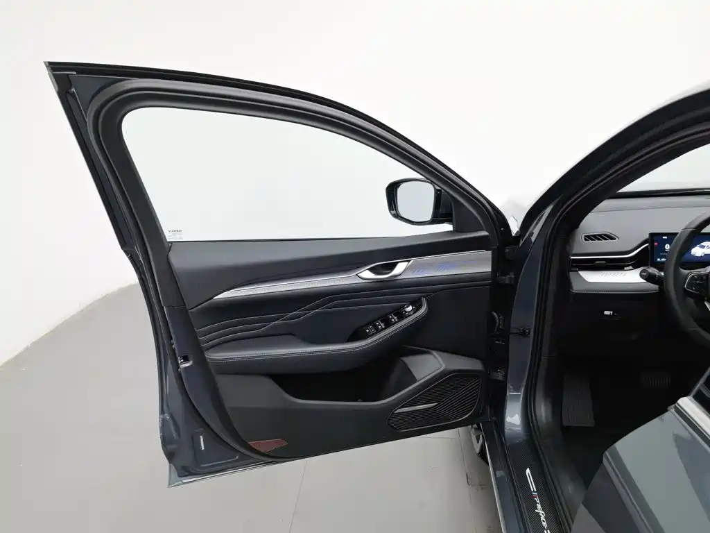 Geely Xingrui — миниатюра 8
