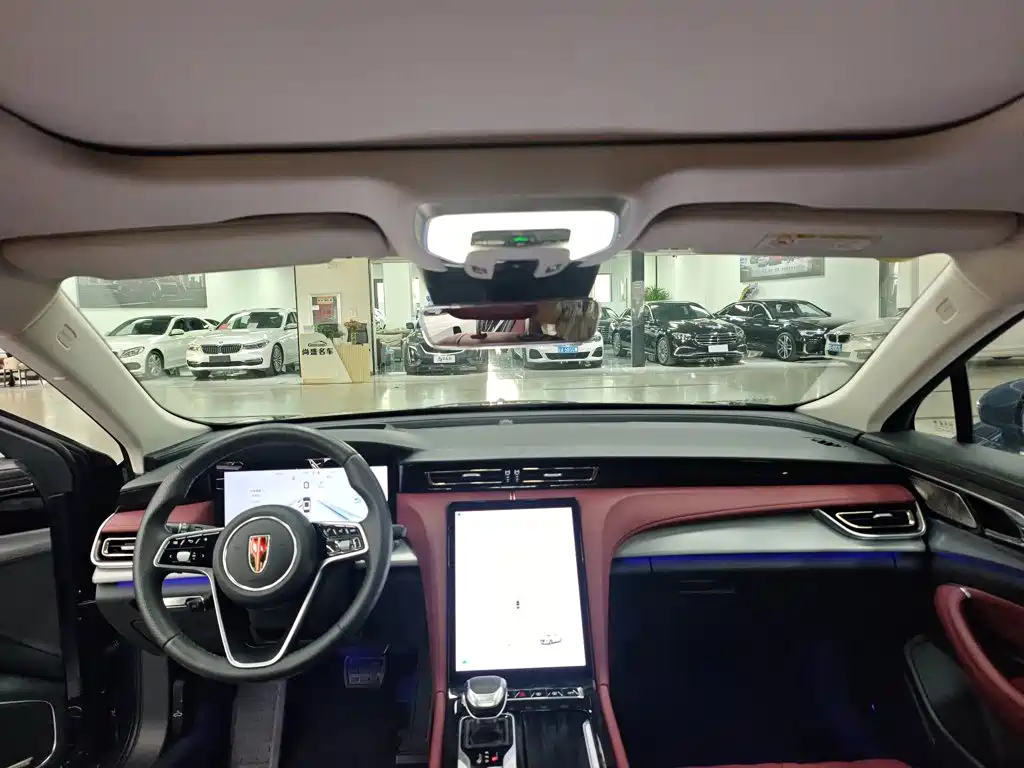 Hongqi H5 2024 2.0T AT