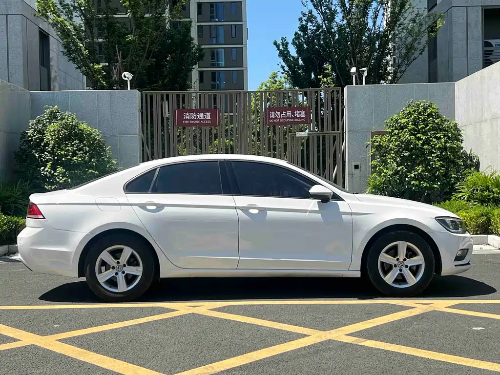 Volkswagen Lamando — миниатюра 3