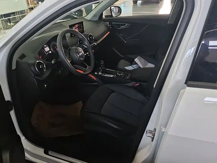 Audi Q2L — миниатюра 9