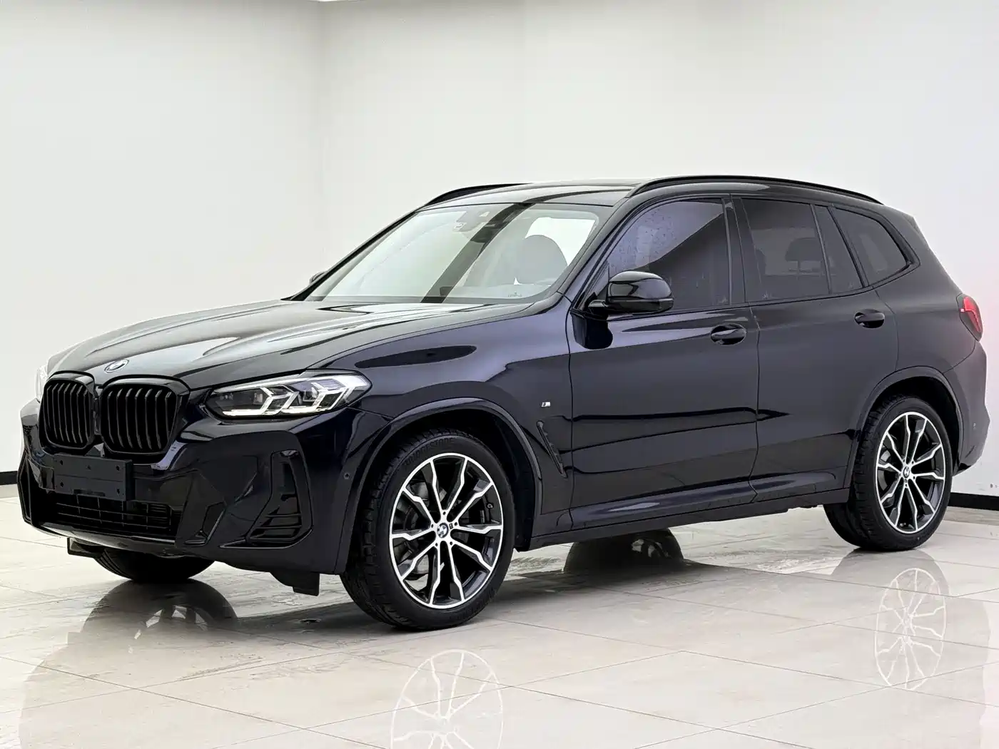 宝马X3 2023款 改款 xDrive30i 领先型 M曜夜套装 2024
