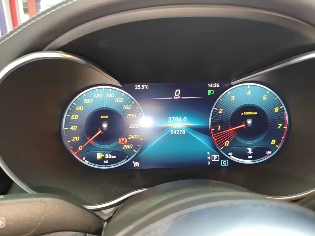 Mercedes-Benz C-Class — миниатюра 12
