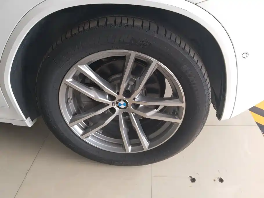 BMW X3 — миниатюра 6