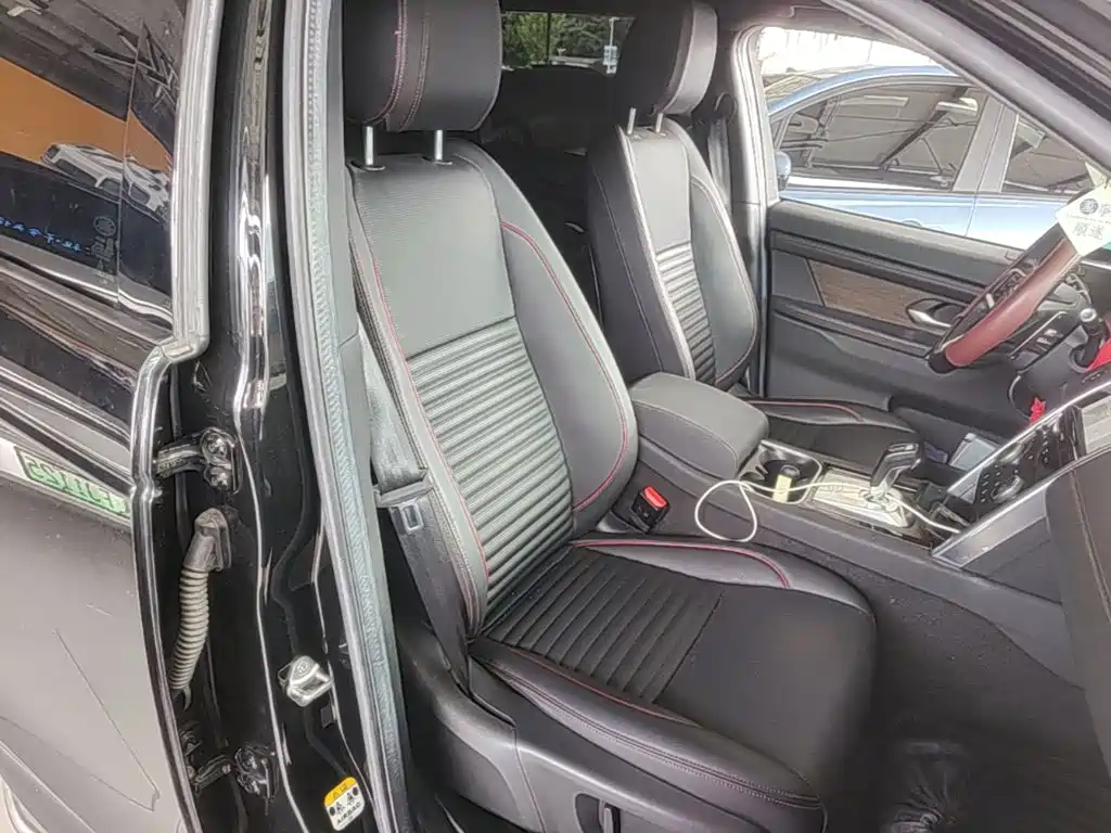 Land Rover Discovery Sport Hybrid — миниатюра 25
