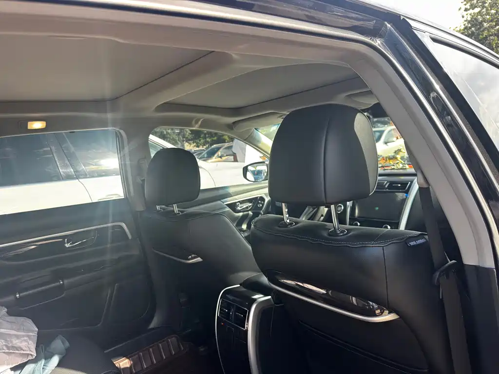 Nissan Teana — миниатюра 6