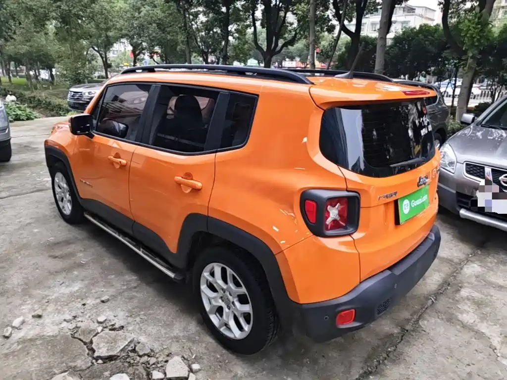 Jeep Renegade — миниатюра 5