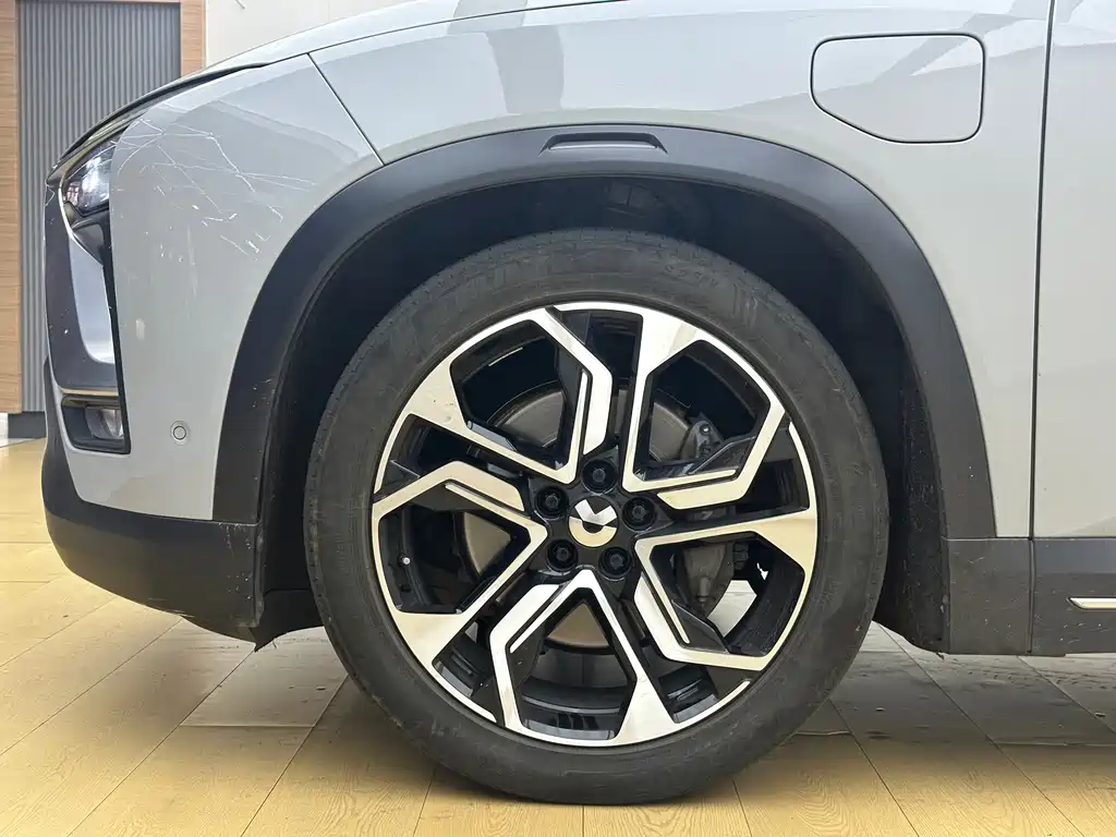 NIO ES8 — миниатюра 16