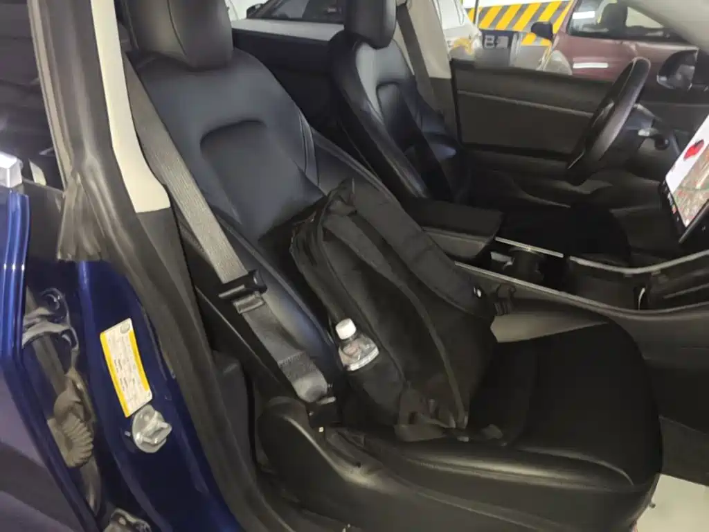 Tesla Model 3 — миниатюра 25