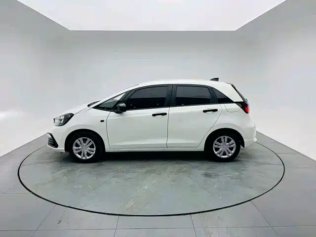 Honda Fit — миниатюра 4