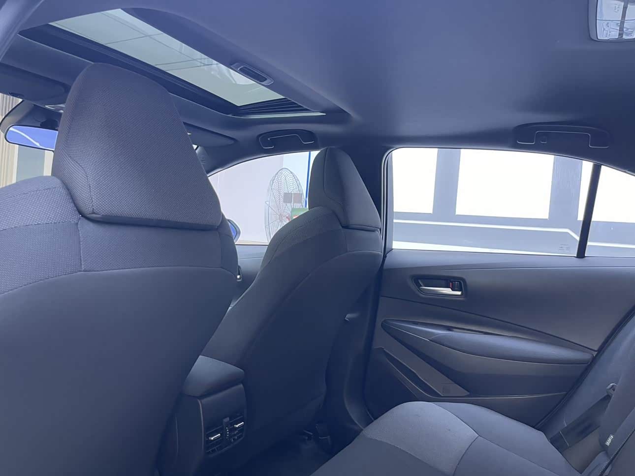 Toyota Levin 1.2 л 2025 г. Белый, пробег 3000 км