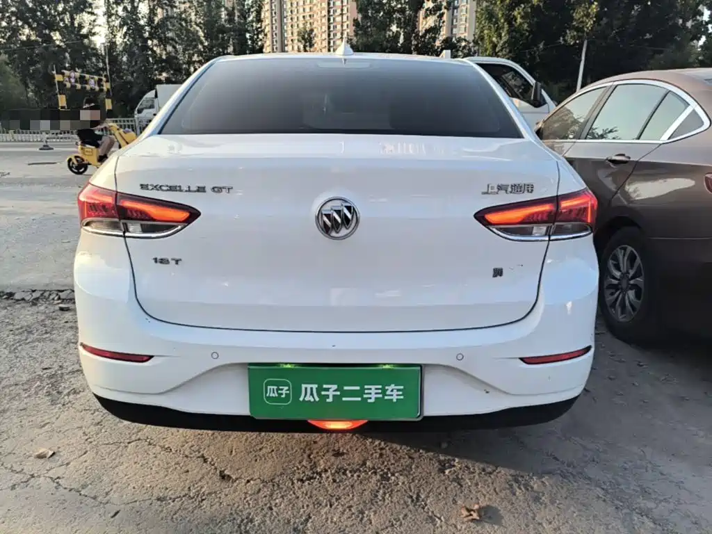 Buick Excelle — миниатюра 6